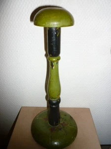 ANCIEN PORTE CHAPEAU EN BOIS TOURNE PEINT NOIR ET VERT 26 CM PERRUQUE MODISTE - Photo 1/12