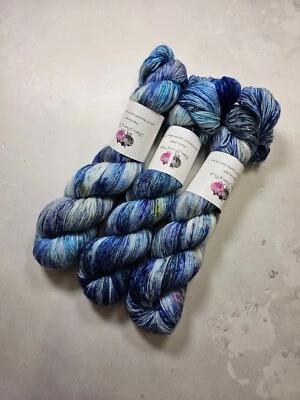 SW Merino Alpaka Nylon Garn, 4-fädig, Fingering Gewicht, 100 G, NORTHERN SKIES - Bild 1 von 4