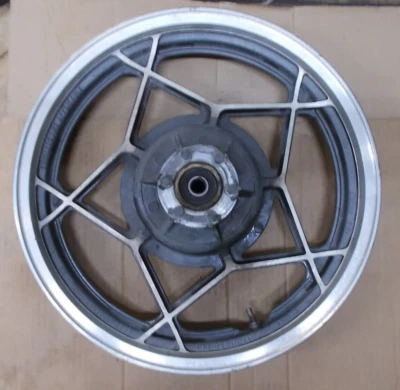 1980 SUZUKI GS850GL GS850G GS1000G GS1000GL OEM#64100-45810-12U REAR WHEEL 17" - Image 1 of 4