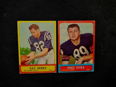 1963 Topps #62 #4 Mike Ditka Ray Berry Vintage Football Lot 2 Bears Colts HOF - Image 1 of 4