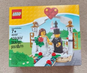 Lego 40197 Wedding Favour Bride & Groom Set  (Lot E) with creases - Picture 1 of 3