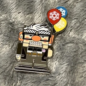 Pin Misterioso Cascanueces Disney Up *CARL* Pixar Holiday - Imagen 1 de 3