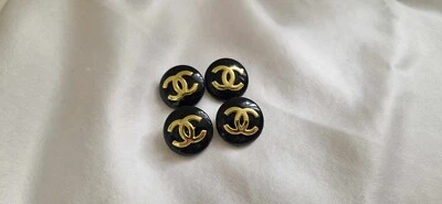 LOT OF 4  CHANEL  BLACK/GOLD  BUTTONS 20MM - Image 1 of 4
