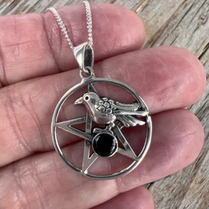 Sterlingsilber Rabe Pentakel Anhänger mit Onyx. Pentagramm Wicca heidnische Krähe - Bild 1 von 5
