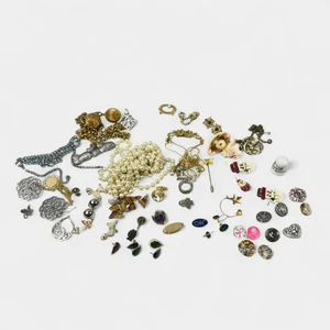 Vintage Jewelry Lot for Crafts – Single Earrings, Rhinestones, Faux Pearls - Picture 1 of 10