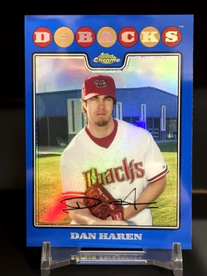 2008 Topps Chrome Blue Refractor Dan Haren #71 Diamondbacks - Image 1 of 2