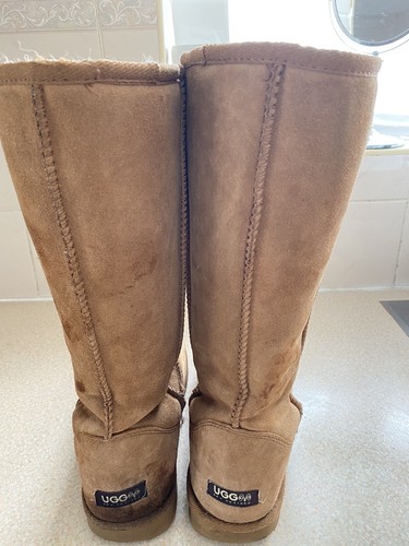 Stivali Ugg donna taglia 6 5 colore cammello vera pelle scamosciata pelle di pecora alti buone condizioni