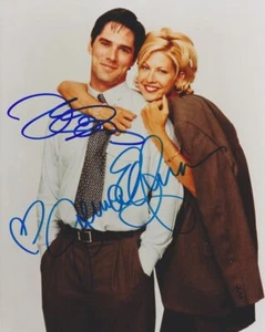 TV SHOW *DHARMA & GREG* SIGNED COLOR PHOTO REPRINT Jenna Elfman Thomas Gibson - Picture 1 of 1