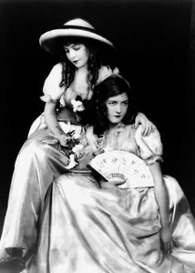 Ziegfeld Follies - Flapper Girl - 8 x 10 PUBLICITY PHOTO Vintage 1920s glamour - Picture 1 of 1