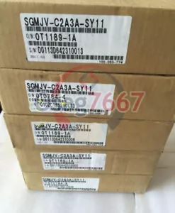 1PCS NEW Yaskawa Servo Motor SGMJV-C2A3A-SY11 SGMJVC2A3ASY11 - Picture 1 of 5