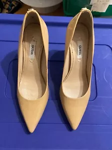 GUESS NUDE/ PINK CLASSIC SHOES PAINTENT SIZE 36 HEEL 3.5" HEIGHT - Picture 1 of 4