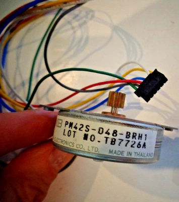 nmb pm425-048-brh1 new stepping motor - Image 1 of 4