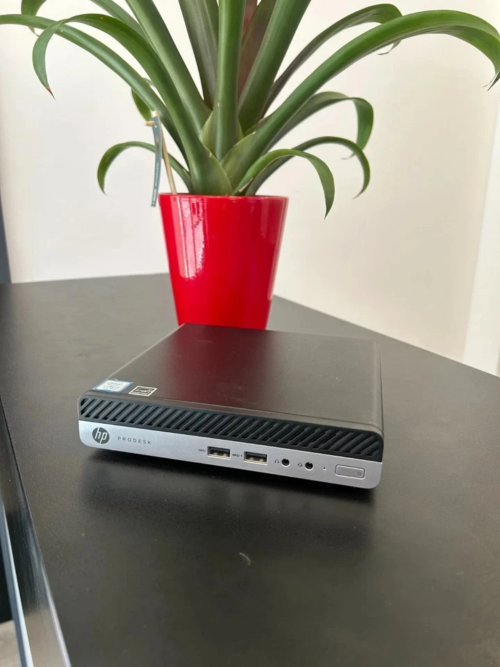 HP ProDesk 400 G4 i3 8100T/ Mini PC / RAM 0-16 GB / SSD 0-512 GB / Win 11 - Immagine 1 di 1