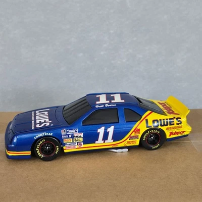 Raro Brett Bodine #11 Lowe's 1995 Thunderbird Diecast coche de carreras banco con llave Foto 1 de 4