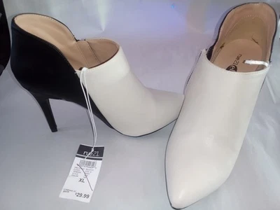 Rue 21 etc! Botines Talla 10 Estilo Bessy31 Foto 1 de 4