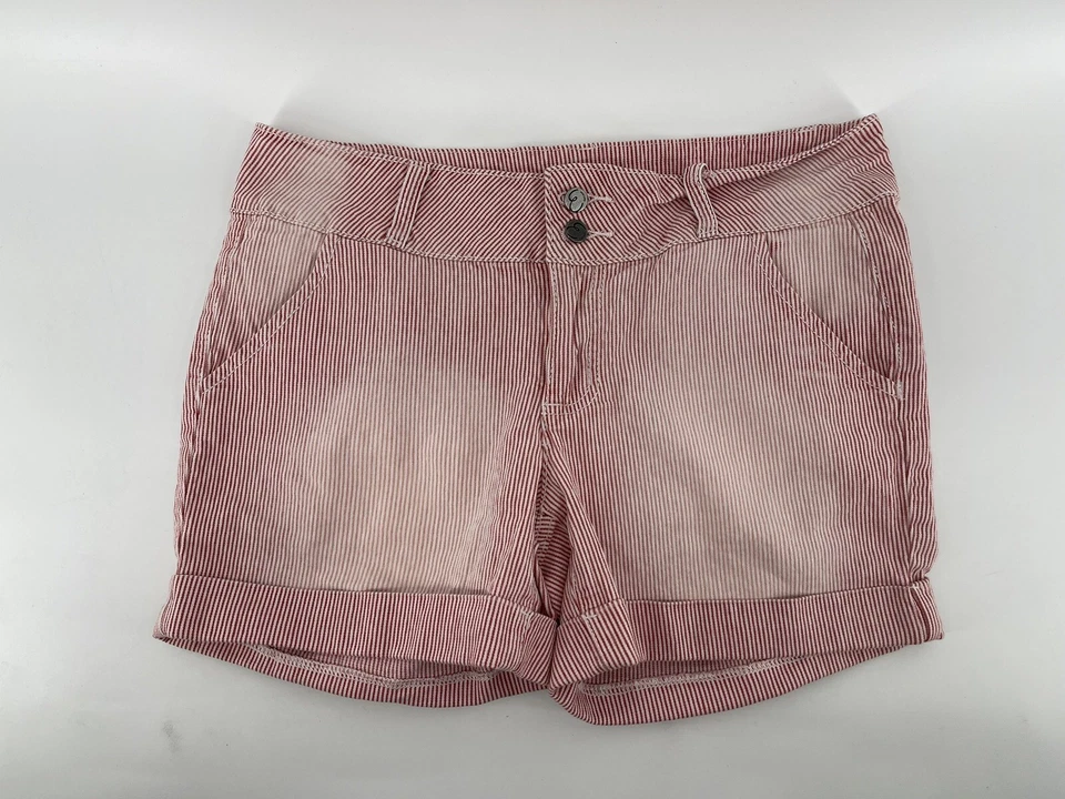 Shorts jeans feminino Earl tamanho 8 listras brancas rosa cintura baixa 4” costura interna 30” cintura - Imagem 1 de 4