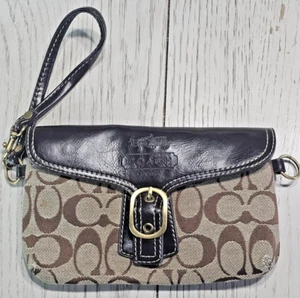 Coach Bag Bleecker Signature C Snap Gold Buckle Wristlet - Picture 1 of 7