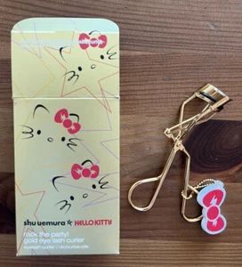 Shu Uemura Limited Edition Hello Kitty Gold Wimpernlockenwickler mit Charm - Bild 1 von 10