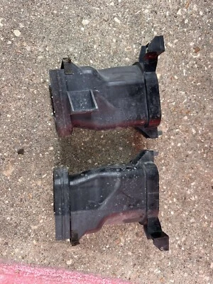 2014 NISSAN 370Z ENTRADA DE AR LATERAL DIREITA DIREITA E ESQUERDA LH - Imagem 1 de 4