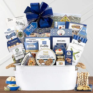 Dankbarkeit & Gourmet: Deluxe Dankeschön Geschenkkorb von Great Arrivals - Bild 1 von 4