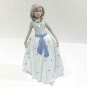 Dancer Lady Woman Girl Porcelain 8” Figurine Flowers Blue Dots Dress Unmarked - Bild 1 von 11