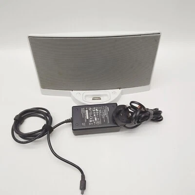 Bose Sound Dock Portable Digital Music System - Weiß - mit Kabel - Bild 1 von 4