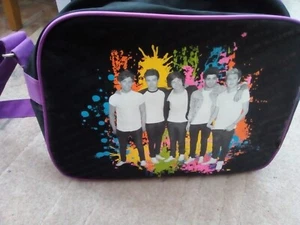 NEW ONE DIRECTION LARGE PAINT SPLAT MESSENGER BAG 1D - Picture 1 of 2