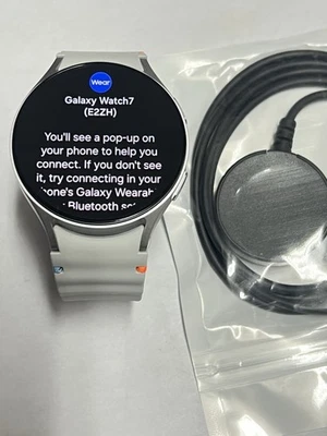 Samsung Galaxy Watch 7 44mm gps silver Smartwatch SM-L310 - Image 1 of 4