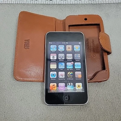 Apple iPod 2nd Gen Touch (8 GB) A1288 Good Used 22 Songs 4.2.1 IOS, 30 Apps READ - Image 1 of 4