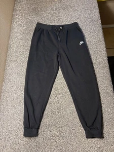 Nike Jogginghose Herren XL schwarz Kordelzug Gummibund Taper Fleece Sweatpants - Bild 1 von 8