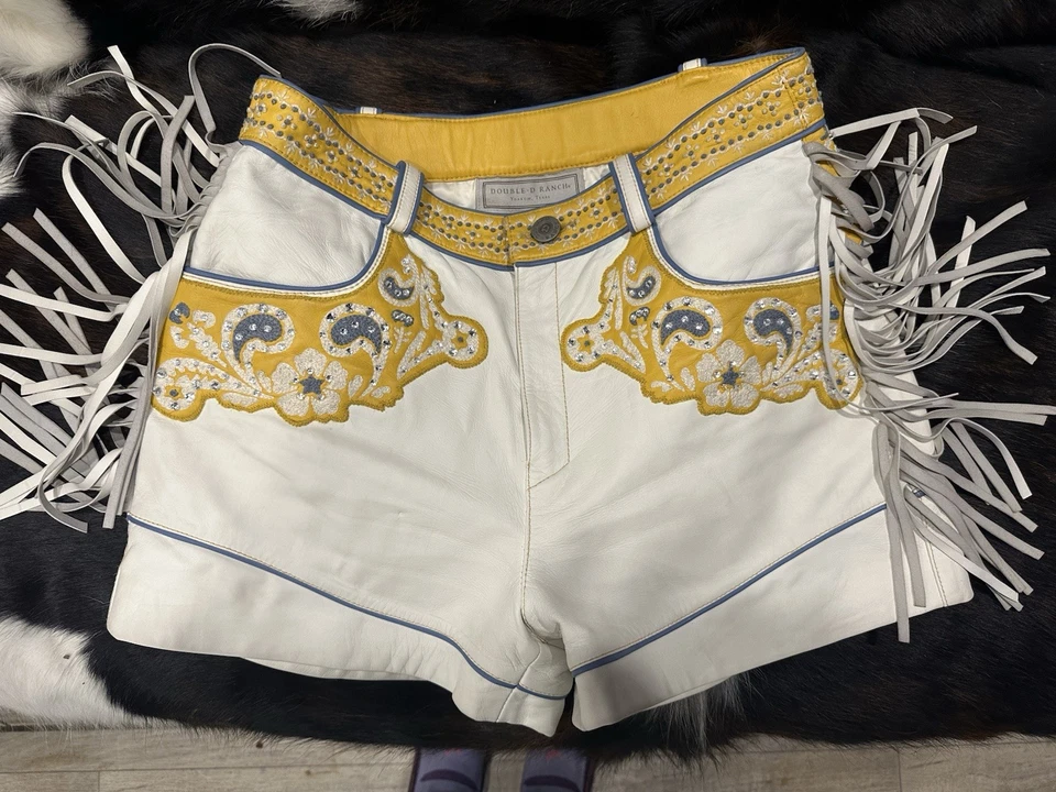 Pantalones cortos de cuero con flecos Double D Ranch talla 6 Foto 1 de 4