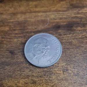1965 Crown Coin Issued To Commemorate The Death Of Sir Winston Churchill - - Picture 1 of 2