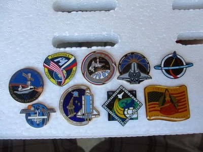 Vtg Lot of NASA Shuttle, Space Lab, ISS Pins from Boeing, Rockwell, 9 Pin Lot - Image 1 of 4