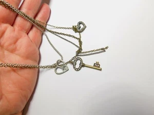 Collar Colgante Colgante Corazón Estrás Transparente Corazón Llavero Arco De Colección Metales - Imagen 1 de 5