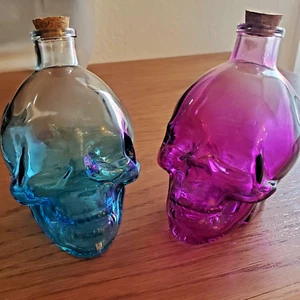 2- 5" Crystal Skull Glass Bottle Gothic Halloween Apothecary Decanter 375ml - Picture 1 of 7