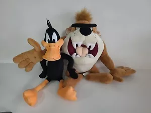Six Flags Looney Toons Lot - Tasmanian Devil 16" & Daffy Duck Super Soft Plush - Picture 1 of 20