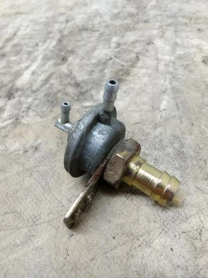 RUBINETTO BENZINA PER KEEWAY HURRICANE 50 DEL 2008 (e51112) Foto 1 de 3