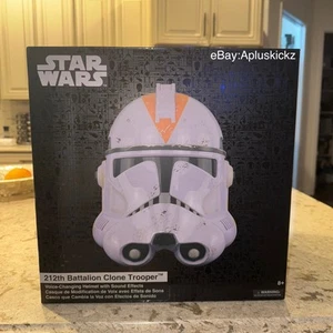 Elmetto Clone Trooper 2025 Disney Parks 212° Battaglione Cambio Voce Nuovo con scatola! - Foto 1 di 3