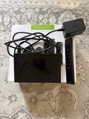 Reproductor multimedia de transmisión NVIDIA SHIELD Android TV Pro 4K HDR 2019 Foto 1 de 2