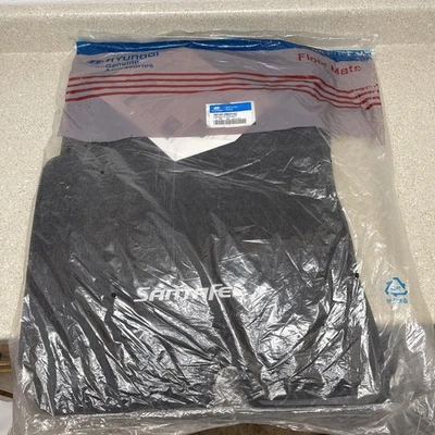 Nuevas alfombrillas originales Hyundai 2010-2012 Santa Fe negras carbón 4 piezas alfombra OEM Foto 1 de 4