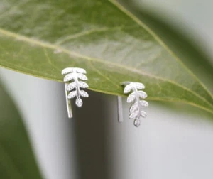 925 Sterling Silver Ear Hooks Earrings Tri Leaf Ear Studs Neo - Picture 1 of 6