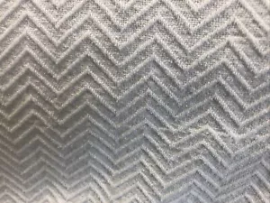 Full/Queen Cheveron pattern white bedspread. NAUTICA - Picture 1 of 12