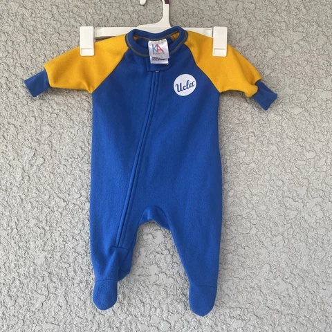 UCLA BRUINS Fleece Sleeper Zip Up Footed BLUE YELLOW UNISEX Size 3-6 Months VTG Cover