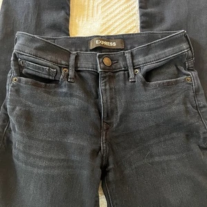 Express Mid Rise Leggings Jegging Stretch+ Supersoft Size 2R Dark Blue EUC - Picture 1 of 5