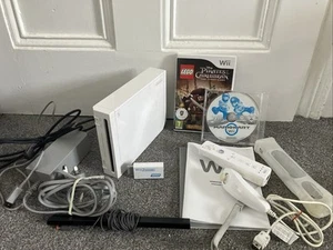 Nintendo Wii White Console Bundle W/ Mario Kart, Lego Pirates And HDMI Connector - Picture 1 of 8
