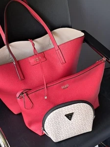 Reversable Guess 2 N 1 Alby Shoulder Travel Purse Guess Makeup Bag Scarf - Picture 1 of 13