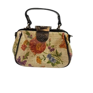 Bolso Cartera Patricia Nash Floral Estampado Periódico Cuero Asa Superior - Imagen 1 de 5