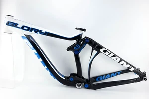 Giant Glory 2 DH Downhill Mountain Bike MTB Small Frame 26'' Wheel - Picture 1 of 17