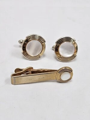 Juego de gemelos y barra de corbata vintage Swank madreperla tono dorado Foto 1 de 3