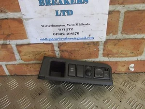 RENAULT SCENIC MK2 2007 FRONT DRIVER SIDE MIRROR ESP SWITCHES CONTROL 684859U000 - Picture 1 of 4